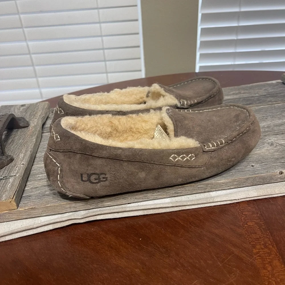 Women's Shoes UGG ANSLEY Suede Shearling Slip On  Moccasin Slippers 9 Chocolate - Picture 5 of 8